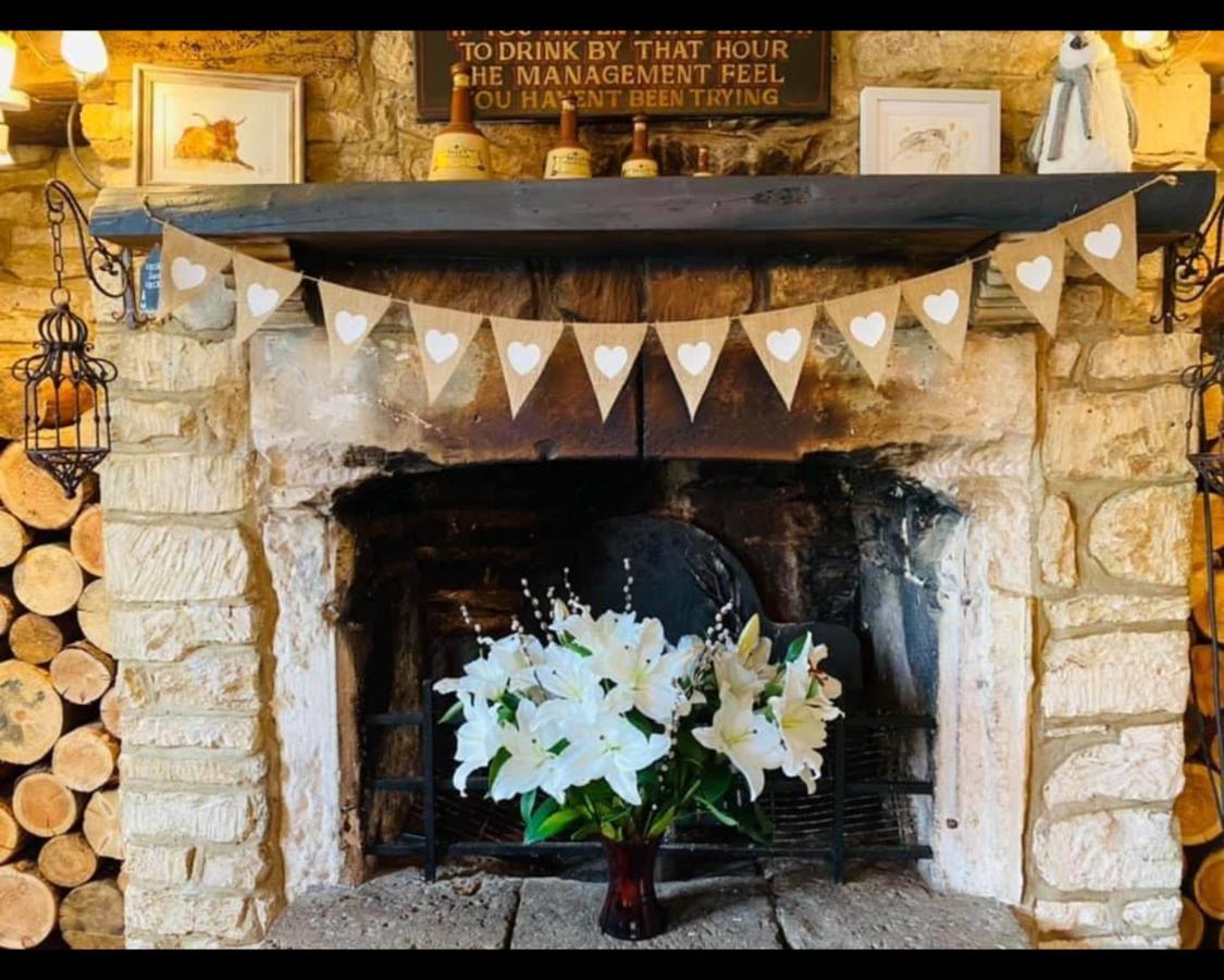 The Rose & Crown Farmhouse Kitchen Nympsfield Bagian luar foto